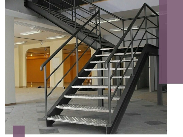 Лестницы для офиса в Благовещенске: изготовление, монтаж, демонтаж