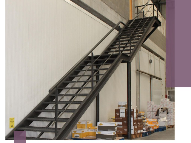 Лестницы для производства в Благовещенске — изготовление и монтаж