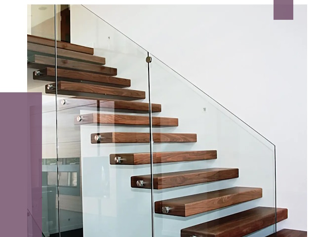 Стеклянные перила для лестницы в Благовещенске от 15060 руб.